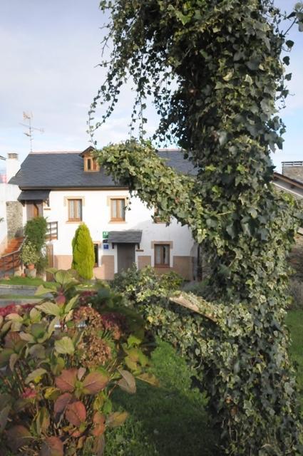 Apartamentos Rurales Romallande Puerto de Vega Exteriör bild